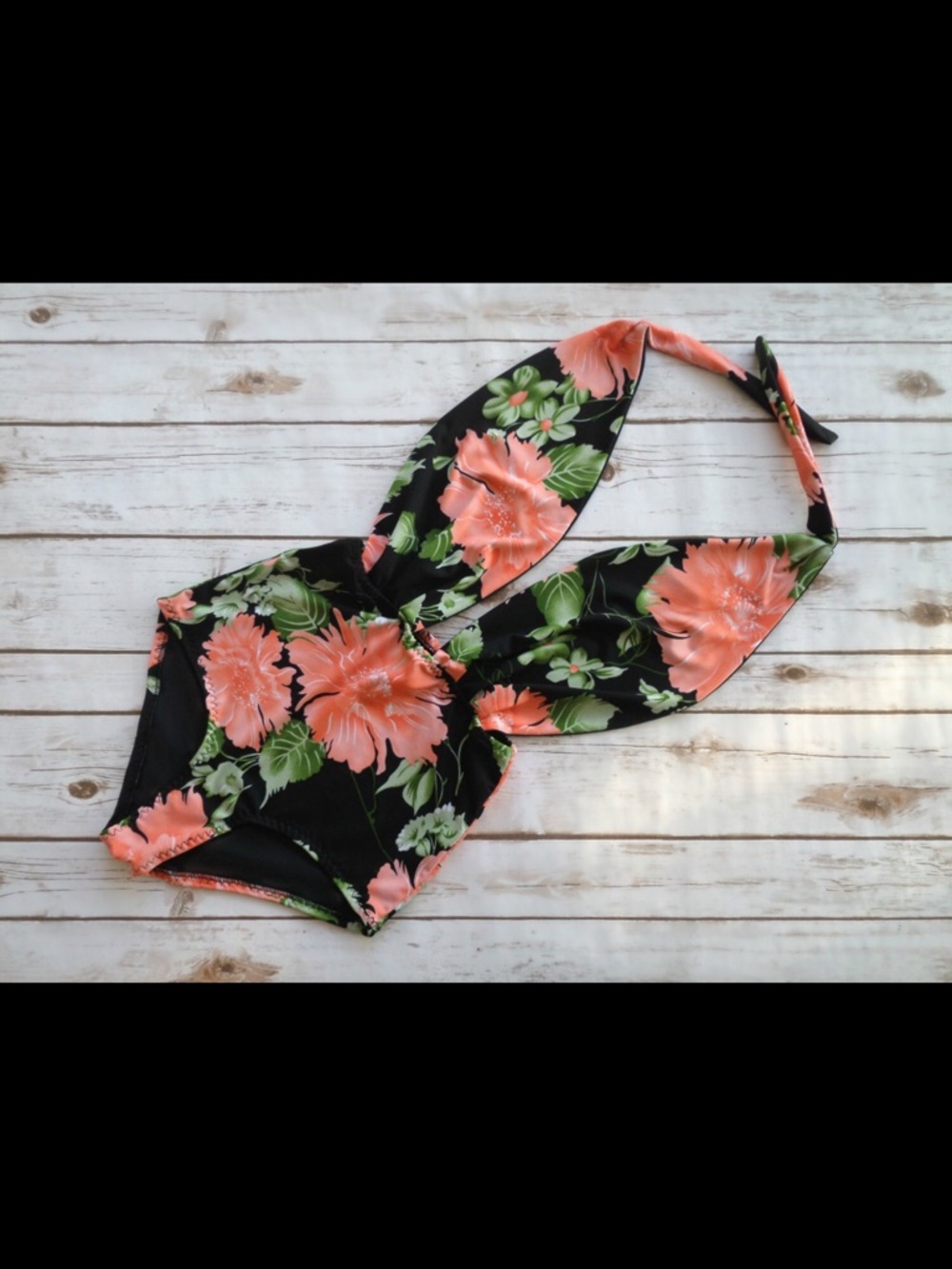 Bikiniboo High Waisted Halter Swimwear